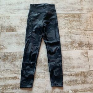 Better Bodies Camo Leggings